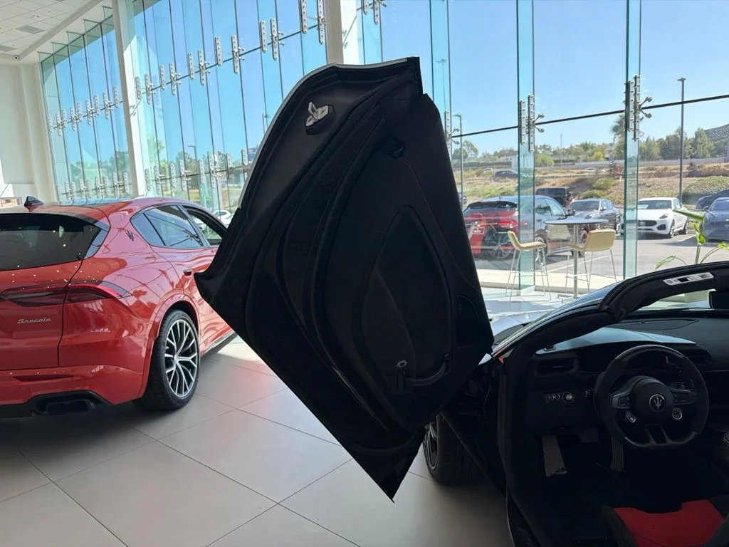 Used 2023 Bianco Audace Matte Maserati Cielo image 13