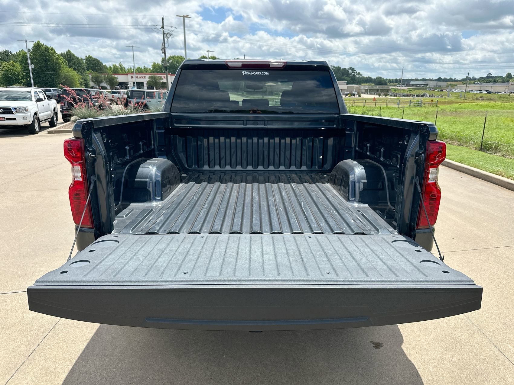 Used 2022 Shadow Gray Metallic Chevrolet LT image 22
