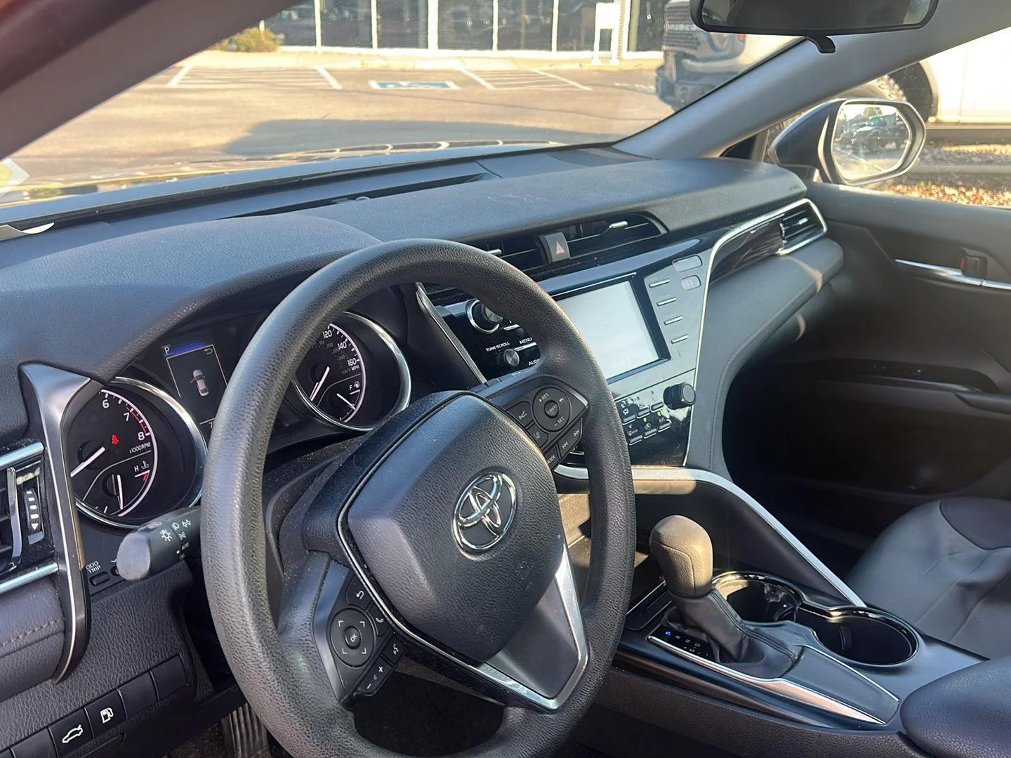 Used 2018 Predawn Gray Mica Toyota LE image 18