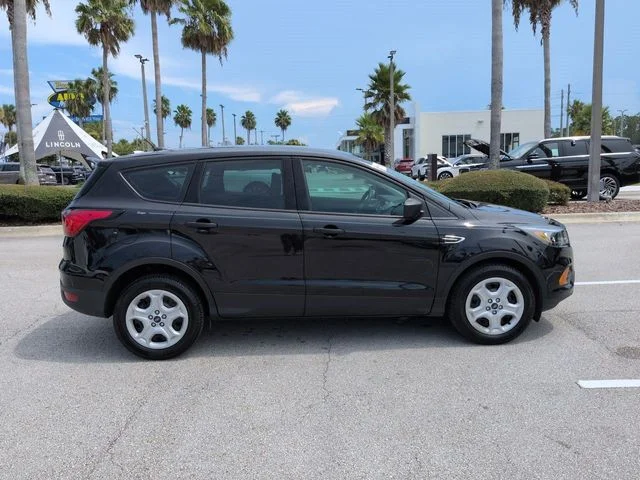 Used 2019 Black Ford S image 3