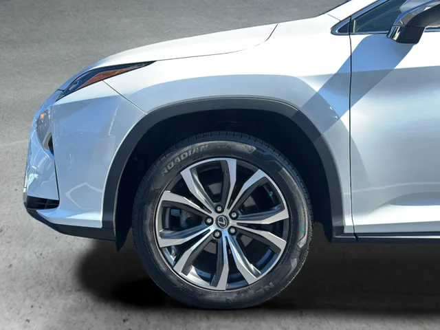 Used 2018 White Lexus 350L image 20