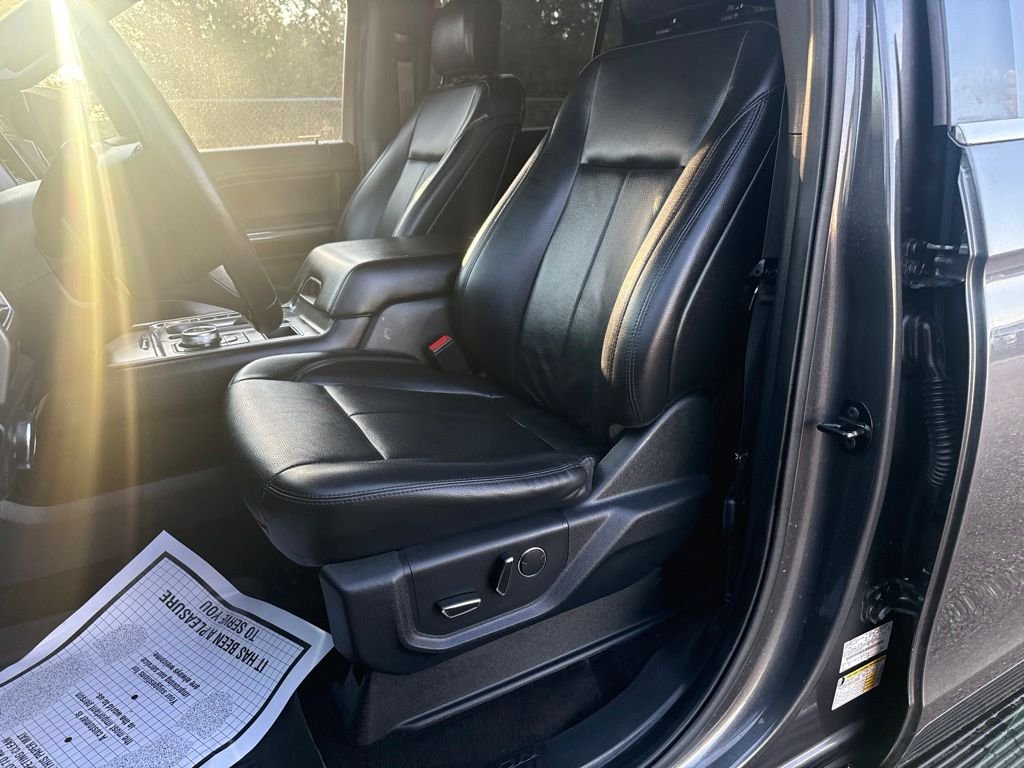 Used 2019 Magnetic Ford XLT image 13