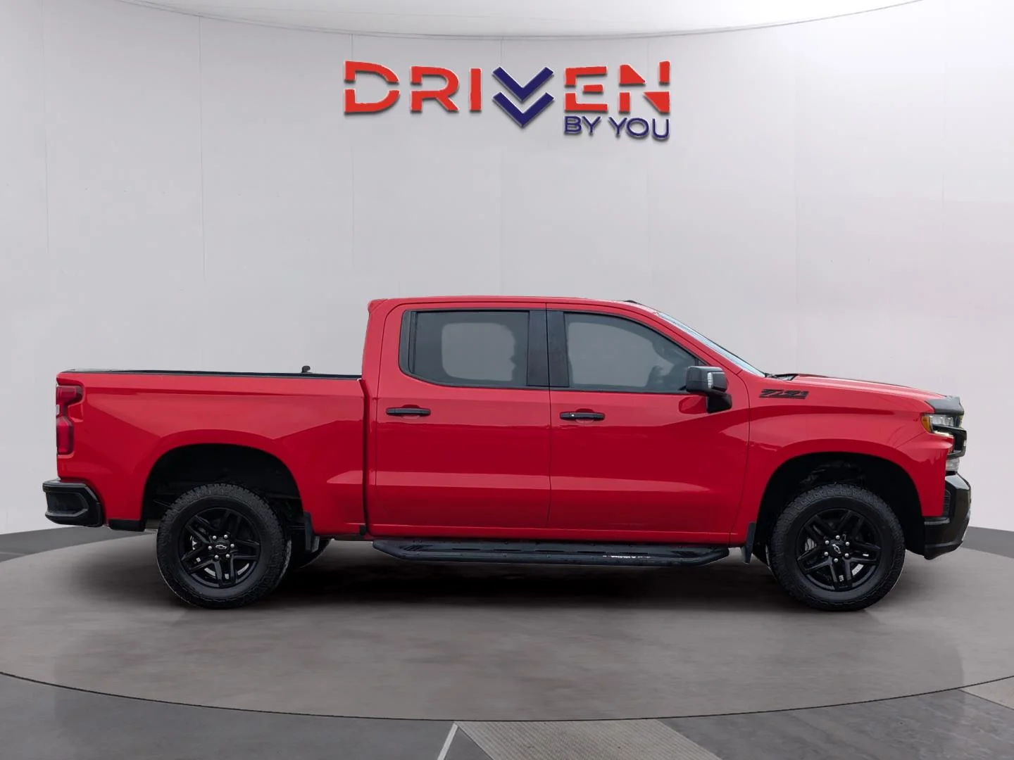 Used 2021 RED HOT Chevrolet LT Trail Boss image 6