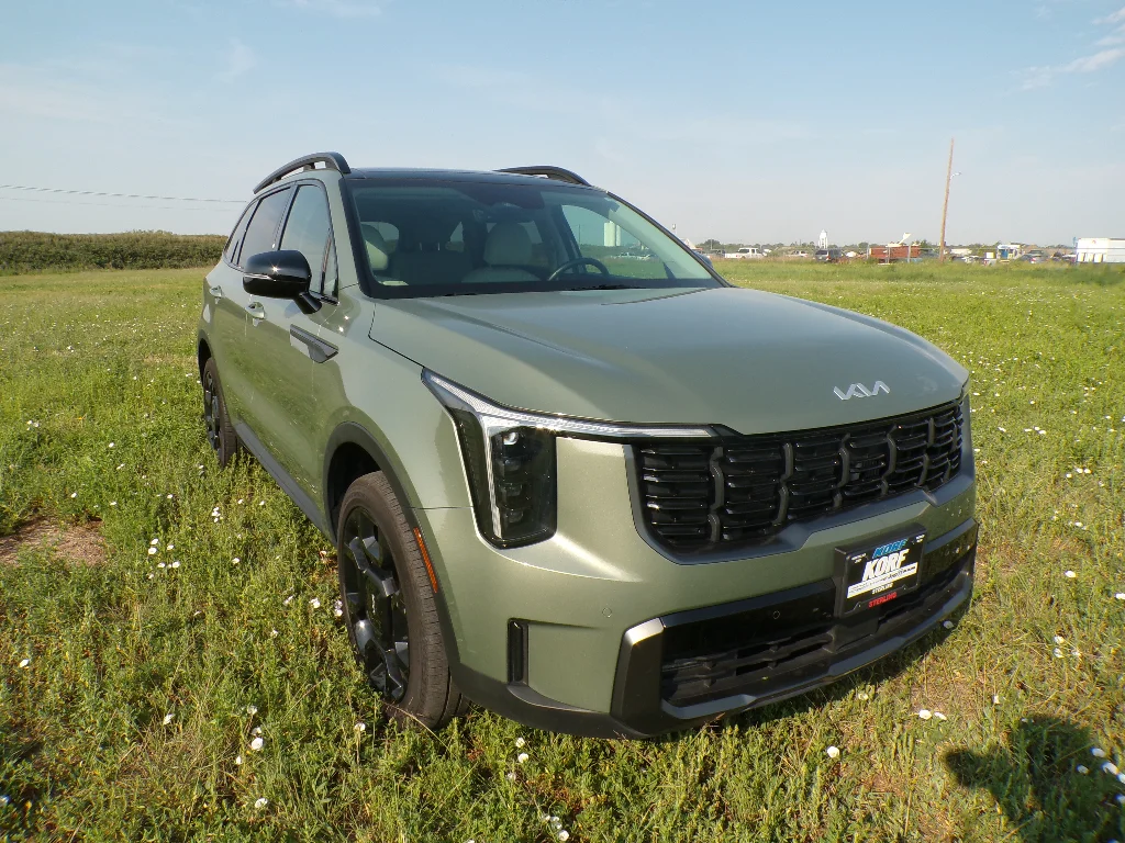 Used 2024 Jungle Green Kia X-Line EX image 11
