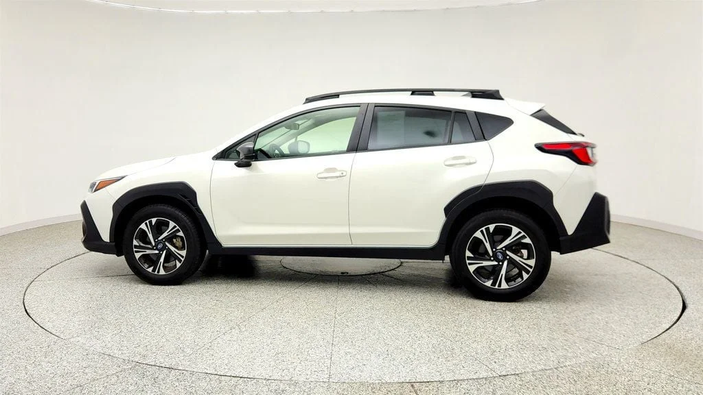 Used 2024 Crystal White Pearl Subaru Premium AWD image 8
