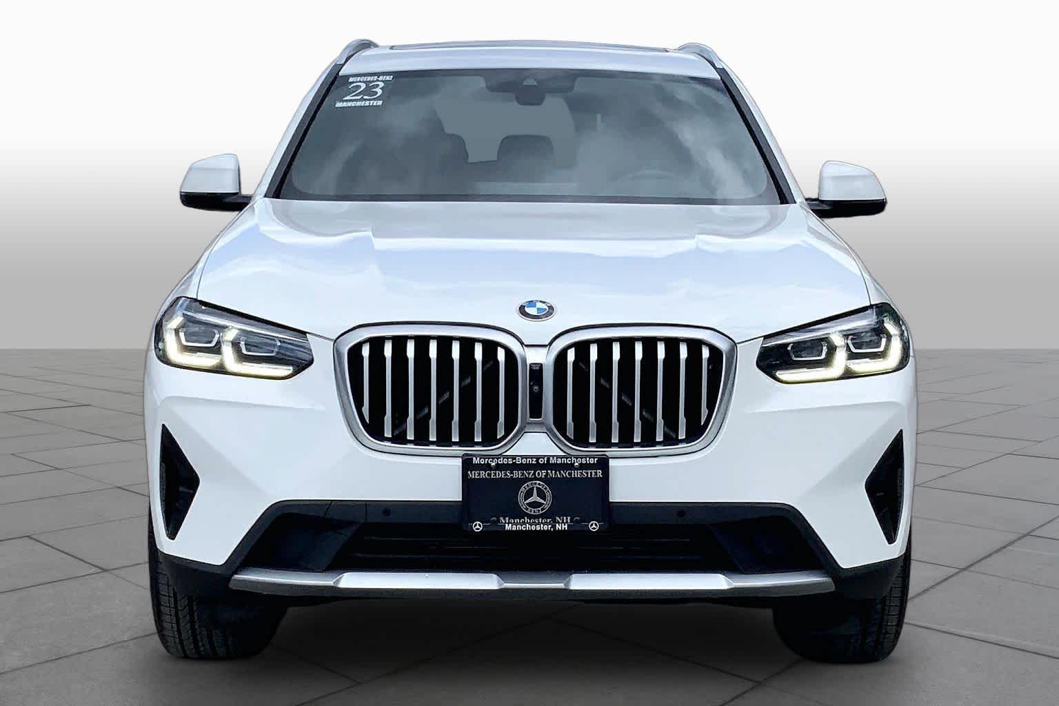 Used 2023 Alpine White BMW xDrive30i image 4
