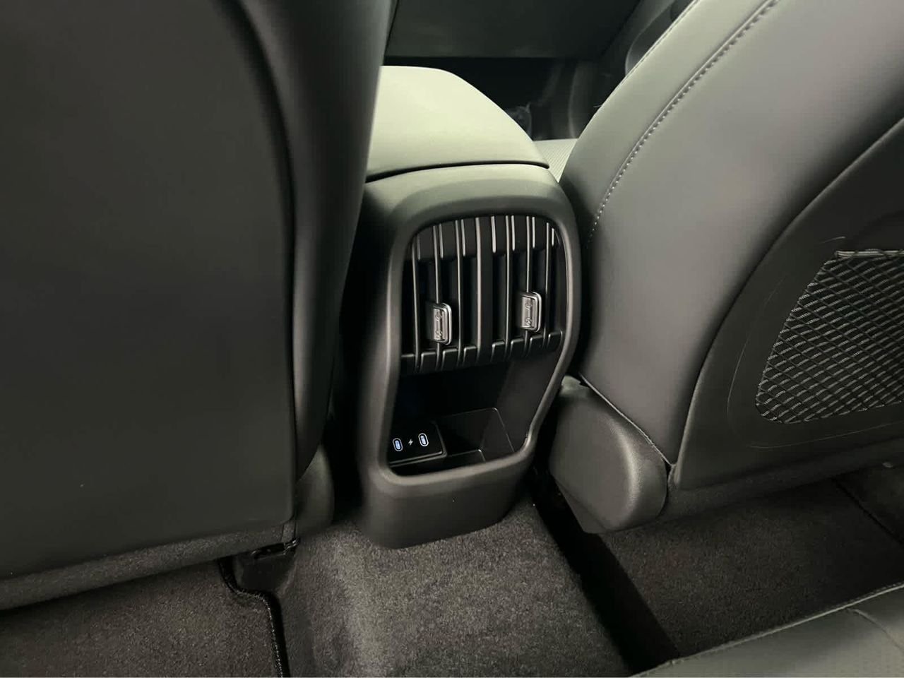 New 2026 Abyss Black Pearl Hyundai Limited AWD image 31