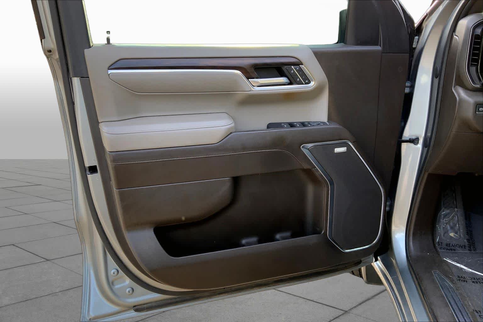 Used 2023 Sterling Metallic GMC SLT image 21