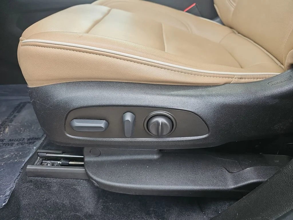 Used 2023 Mosaic Black Metallic Chevrolet Premier image 36