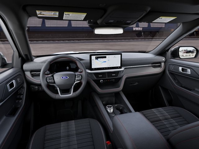 New 2027 Star White Metallic Tri-Coat Ford ST-Line image 32