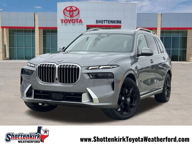 2025 BMW X7 xDrive40i