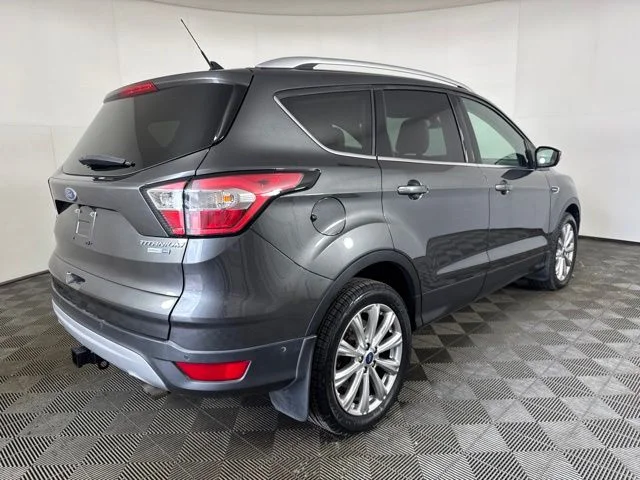 Used 2018 Magnetic Ford Titanium image 3