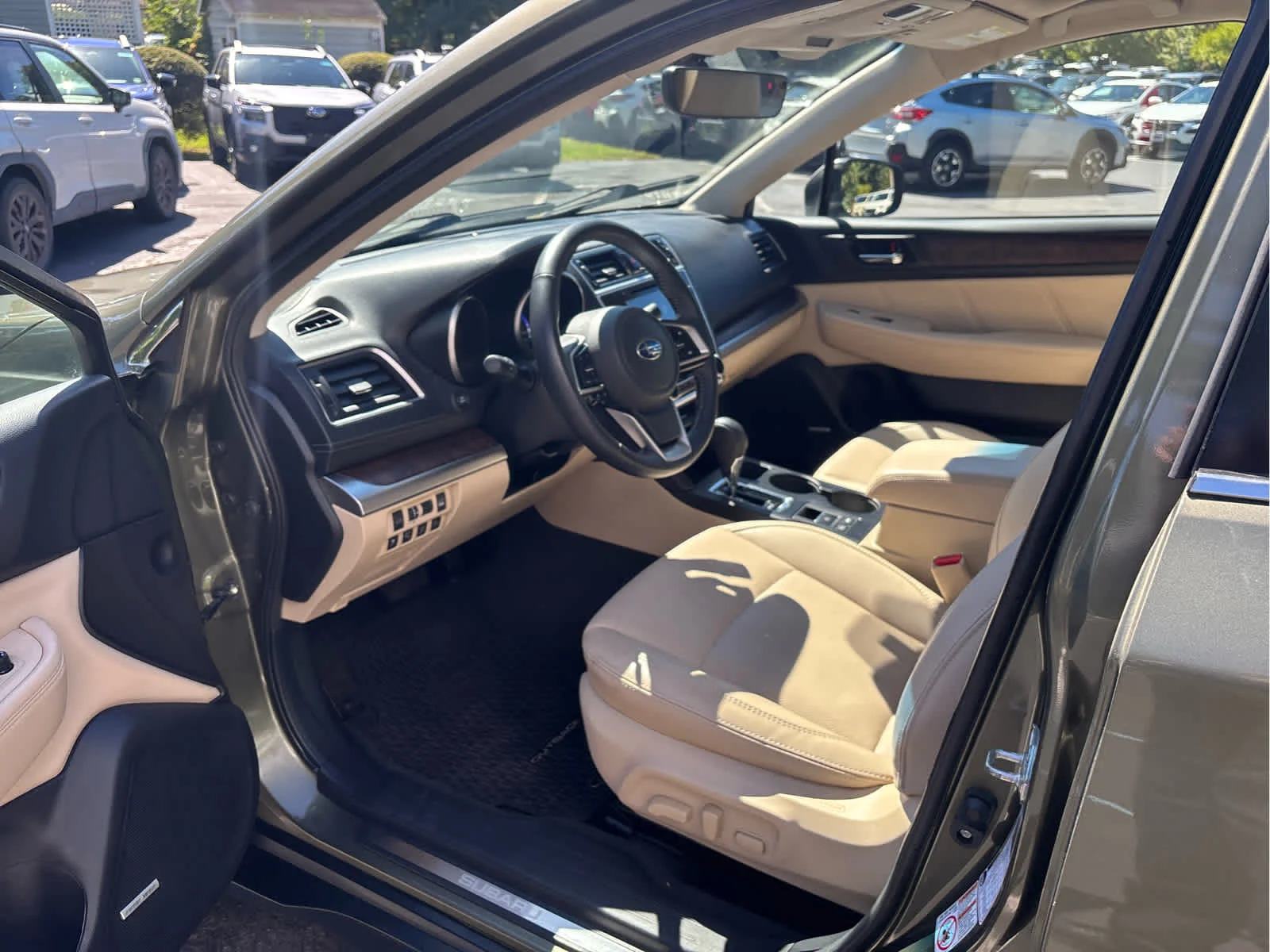 Used 2018 Wilderness Green Metallic Subaru Limited image 27