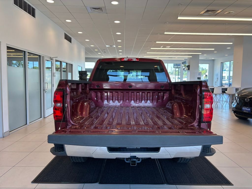 Used 2014 Red Chevrolet LT image 9