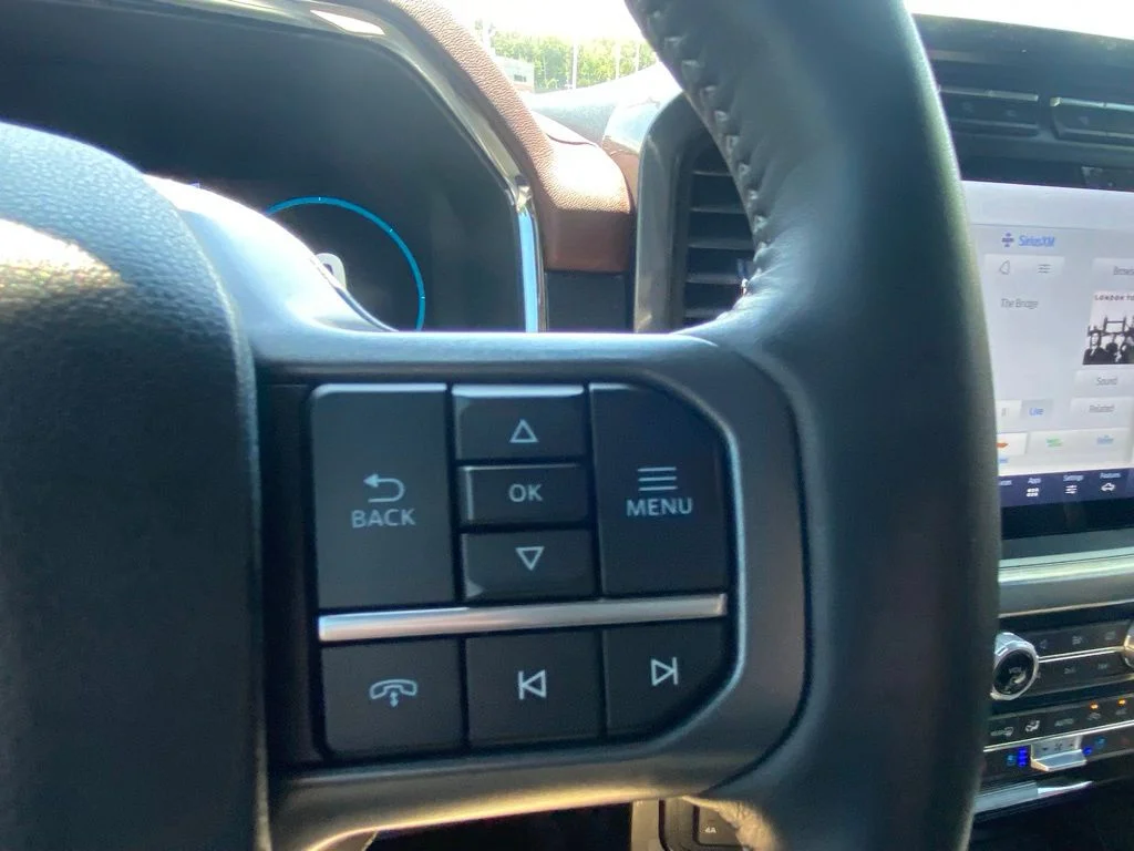 Used 2023 Red Ford Lariat image 27