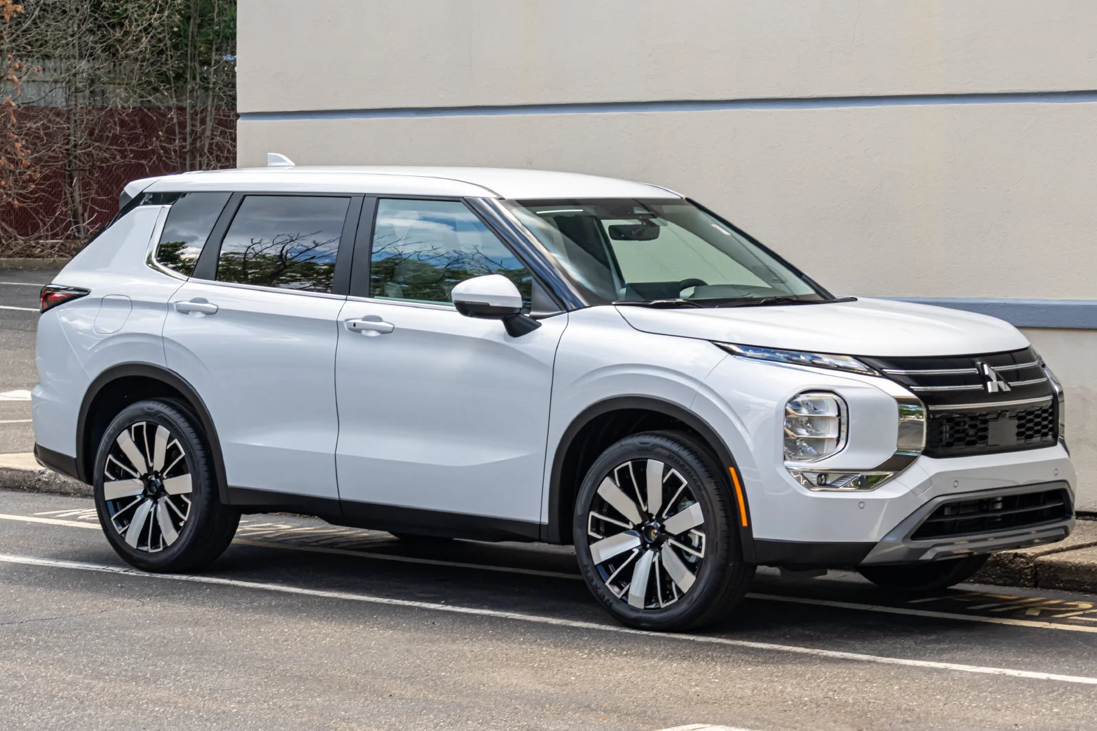 New 2026 White Mitsubishi SE 1.5T 2WD image 13