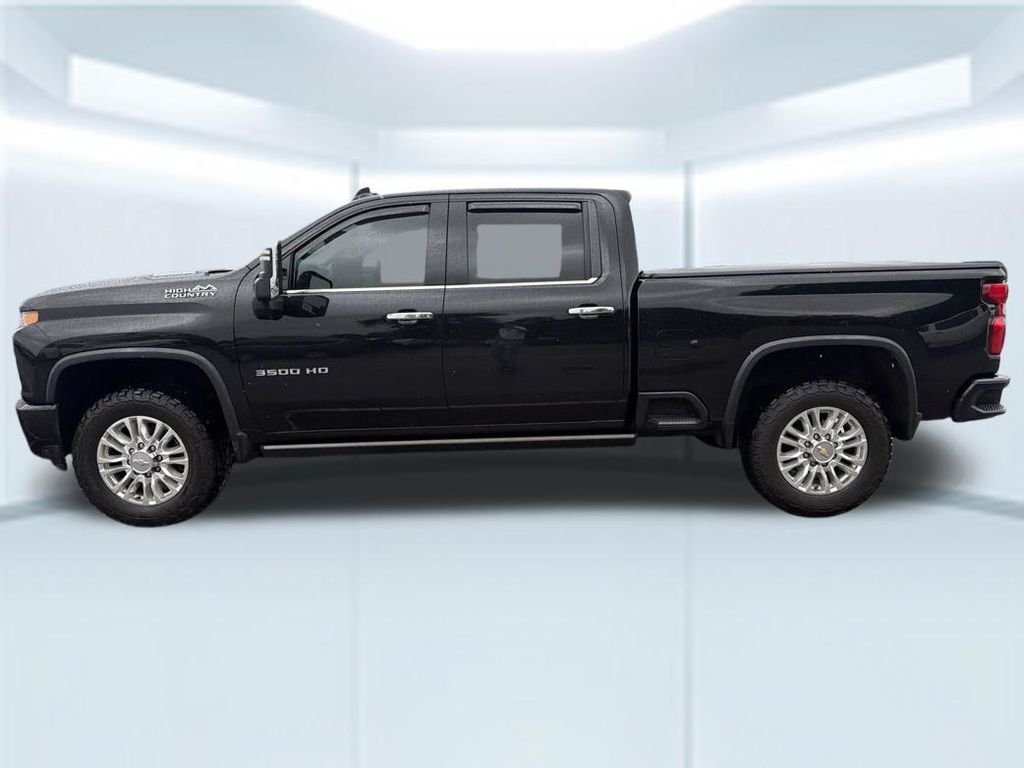 Used 2021 Black Chevrolet High Country image 10