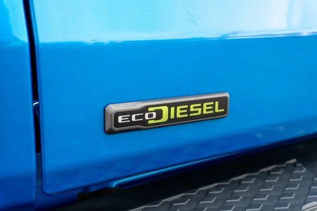 Used 2022 Blue Jeep Sport image 9
