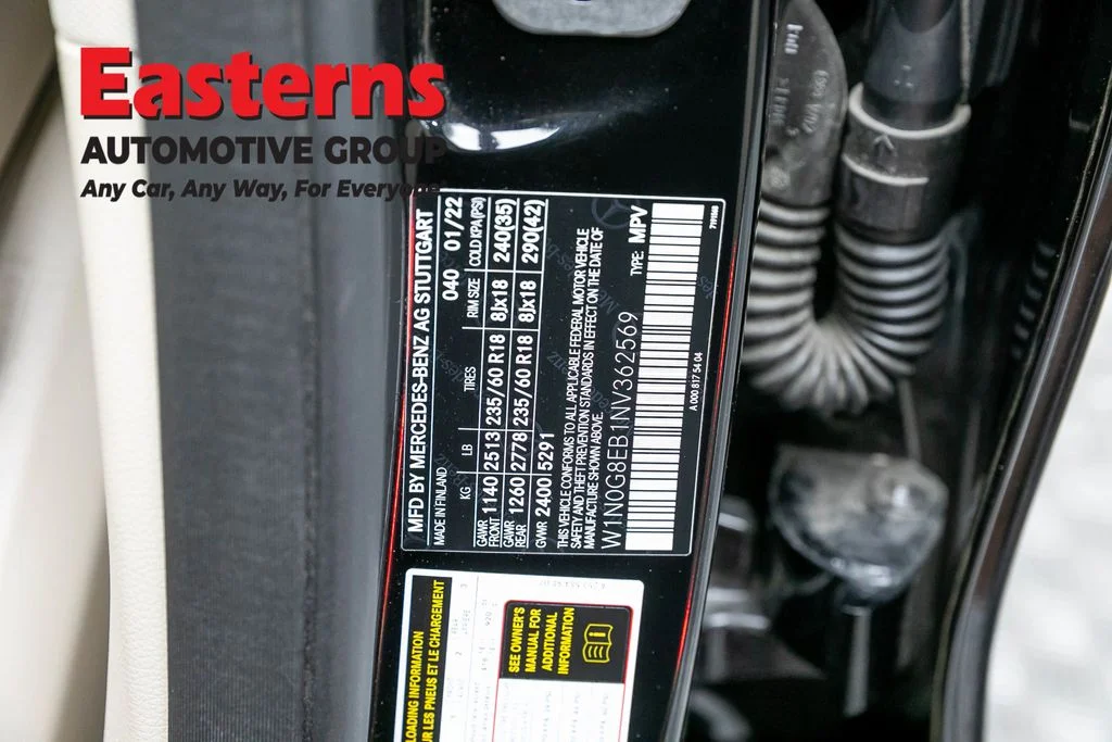 Used 2022 Black Mercedes-Benz GLC 300 image 36