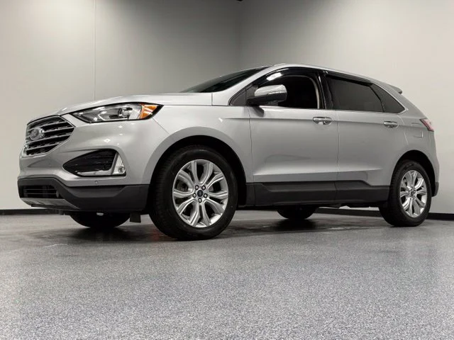 Used 2022 Silver Ford Titanium image 4