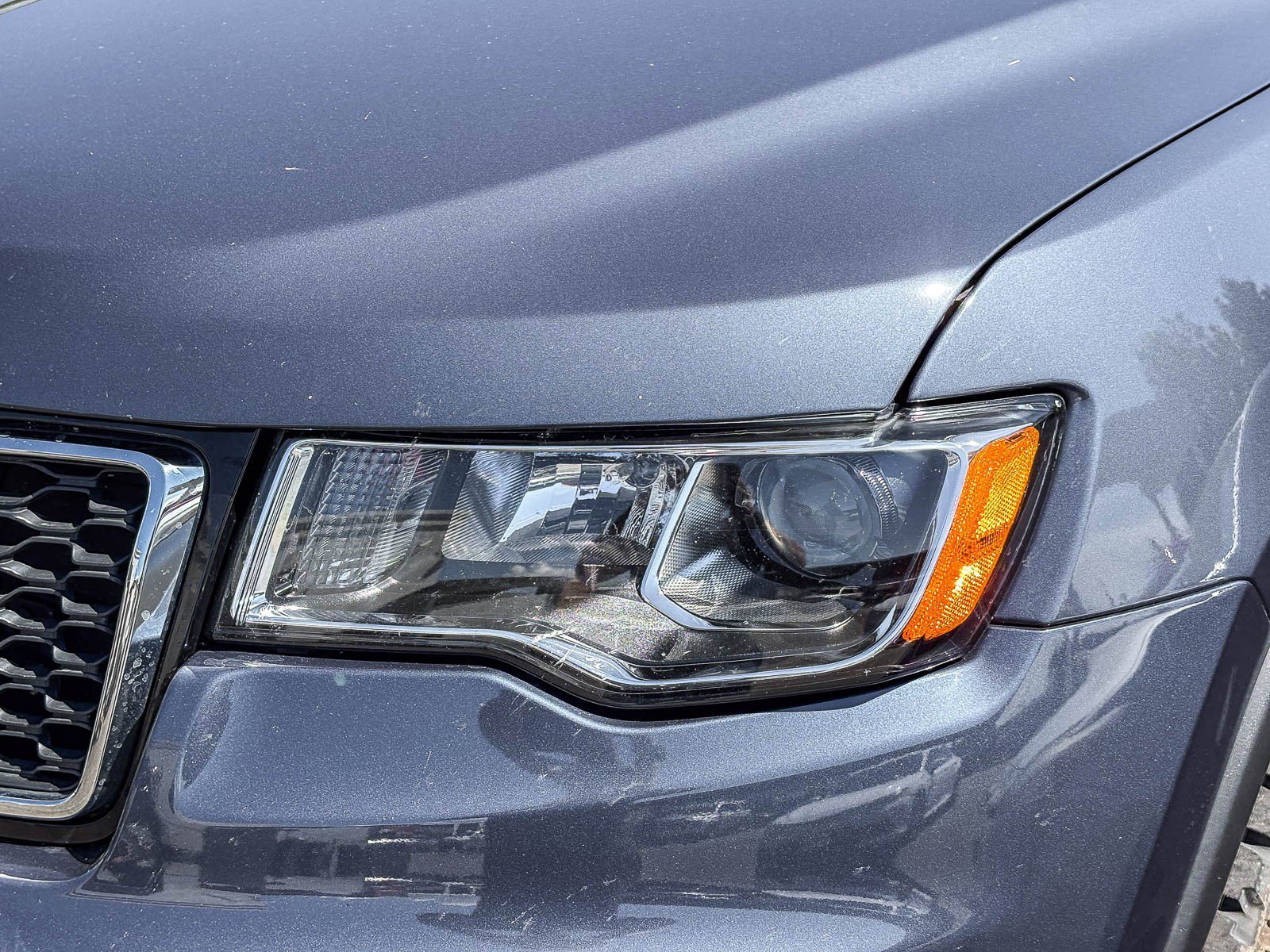 Used 2020 Slate Blue Pearlcoat Jeep Limited image 7