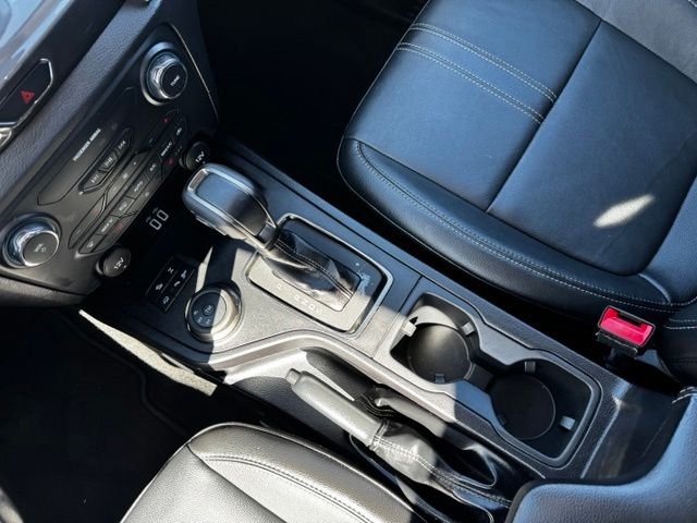 Used 2022 Oxford White Ford Lariat image 15