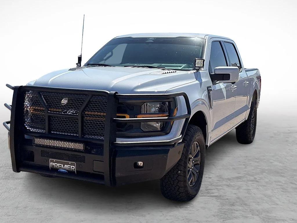 Used 2025 White Ford Tremor image 4