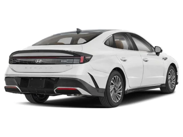 Used 2025 Serenity White Hyundai Limited image 2