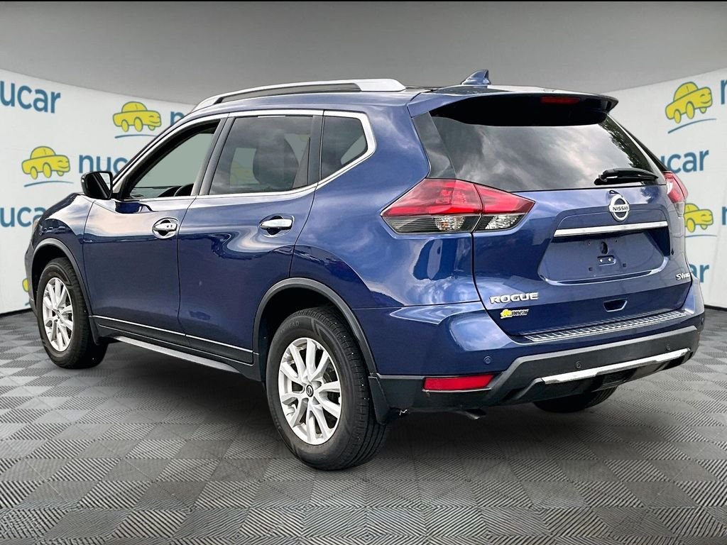Used 2019 Caspian Blue Metallic Nissan SV image 4