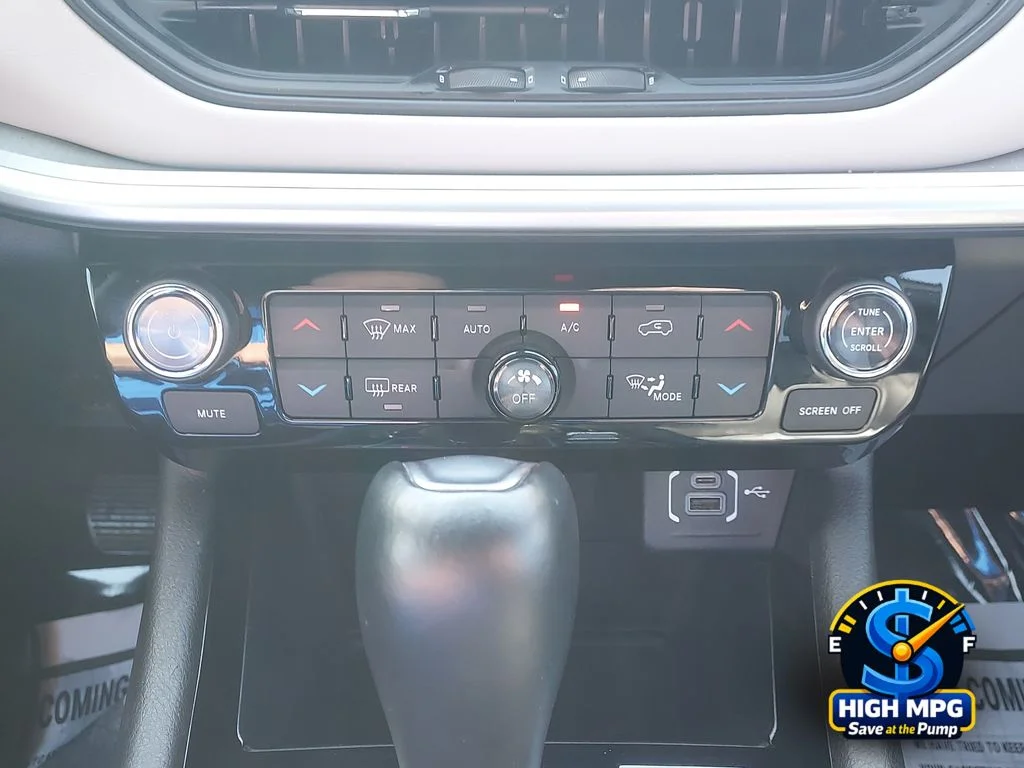 Certified Used 2025 White Jeep Limited image 20