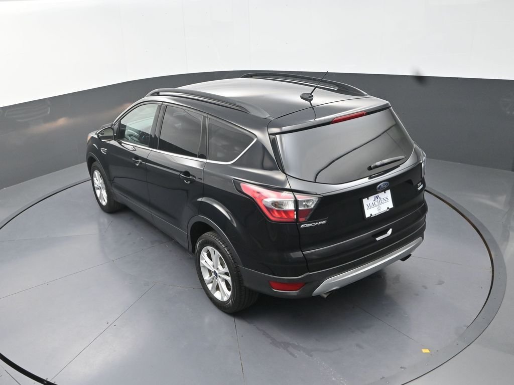 Used 2018 Black Ford SE image 19