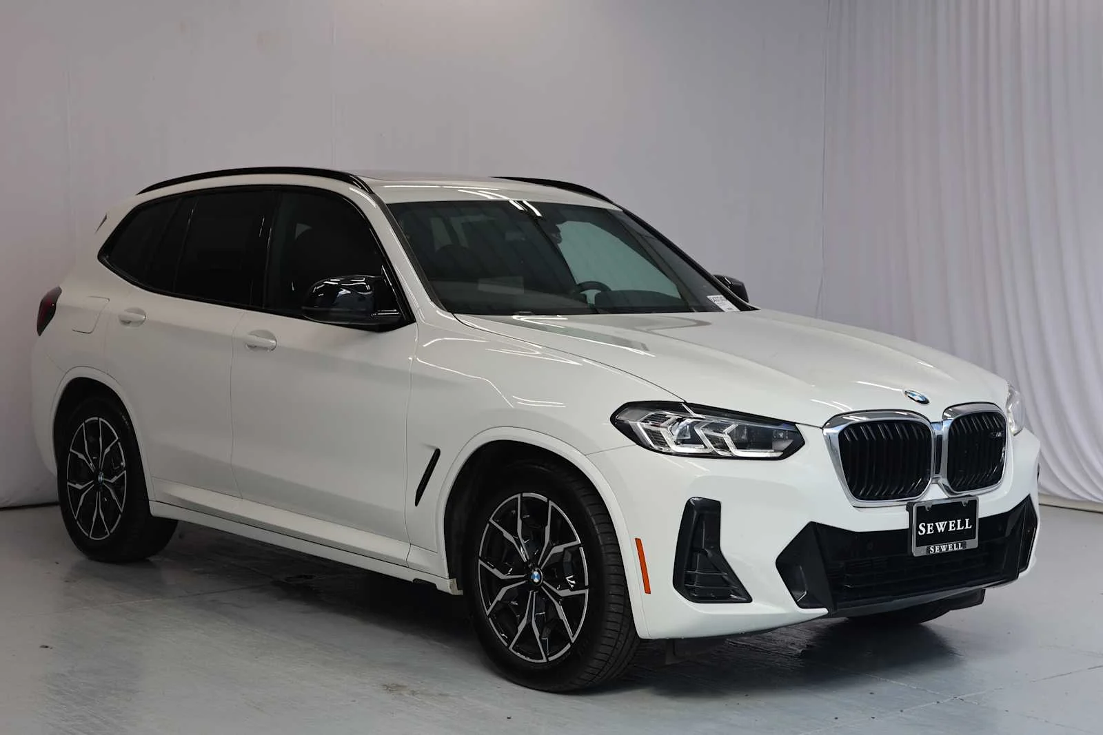 Certified Used 2024 Alpine White BMW M40i image 3