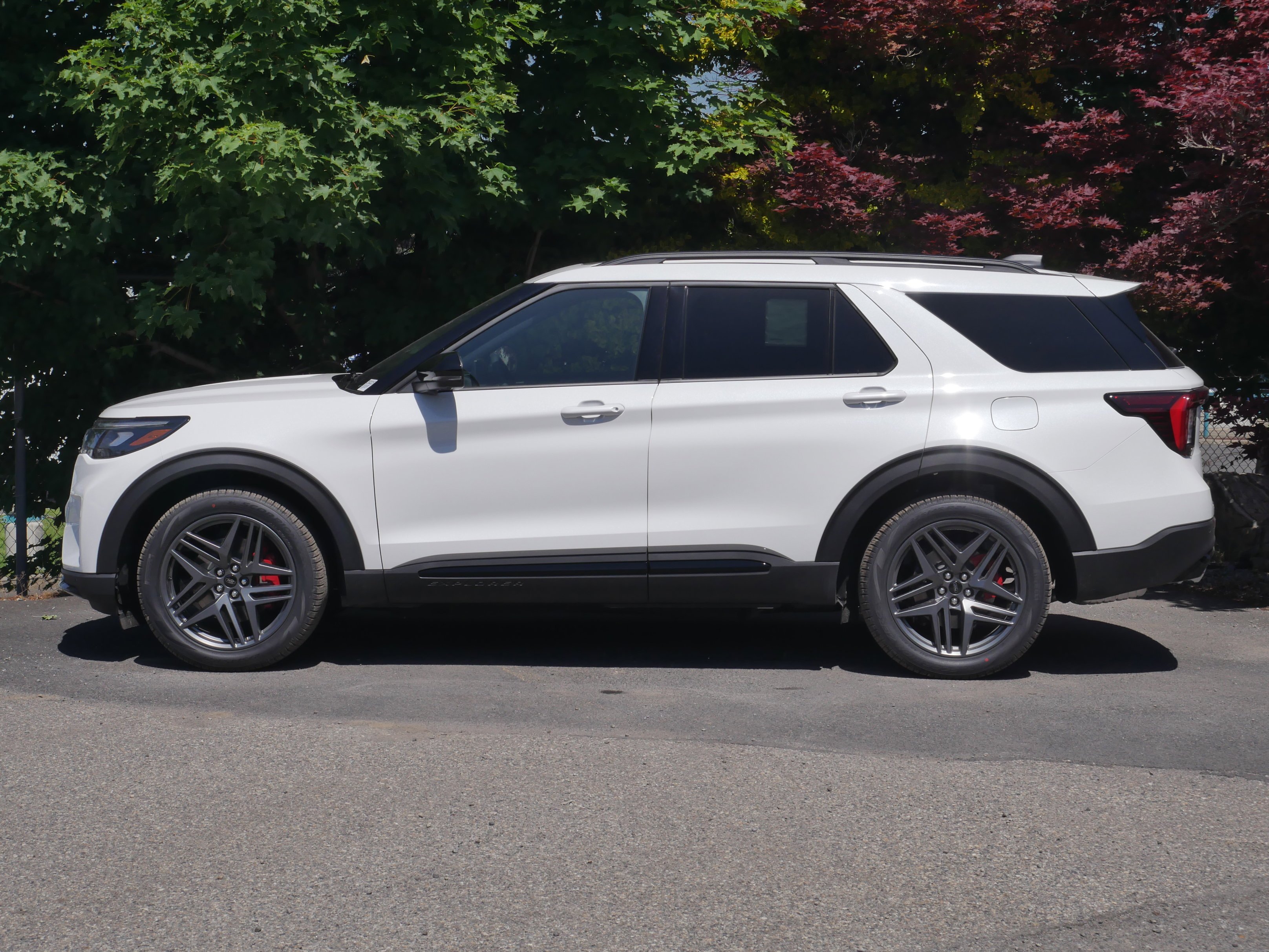 New 2026 Star White Metallic Tri-Coat Ford ST image 18