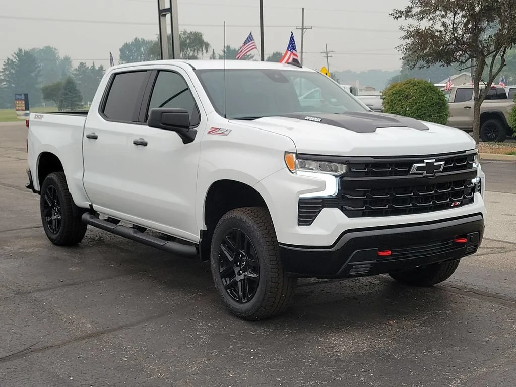 New 2026 Summit White Chevrolet LT Trail Boss image 2