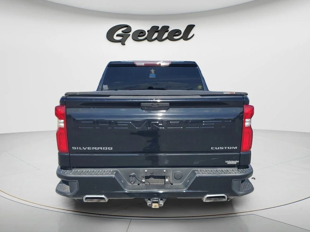 Used 2020 BLACK Chevrolet Custom image 4