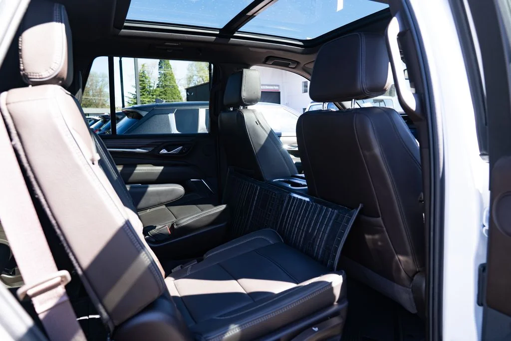 Used 2024 White GMC Denali image 26