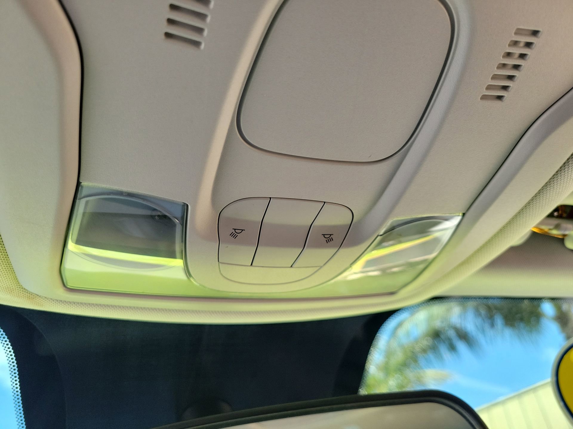Used 2017 Hypergreen Clearcoat Jeep Sport image 20