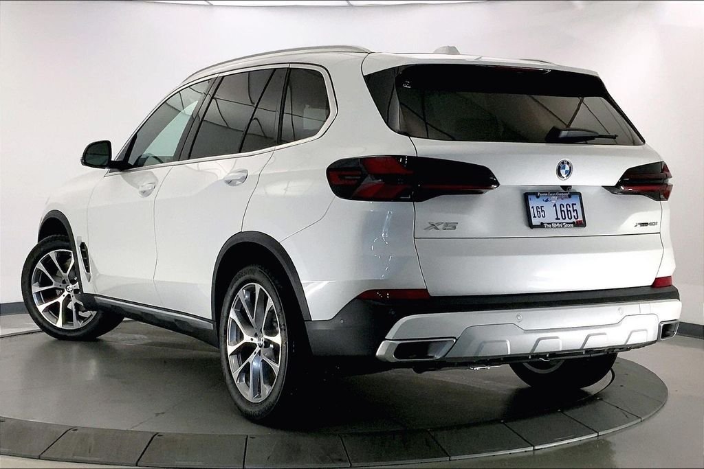 Used 2026 Mineral White Metallic BMW  image 2