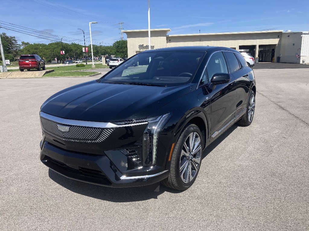 2025 Cadillac Optiq Luxury 2 AWD's photo