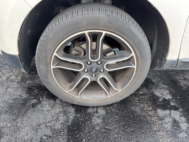 Used 2014 White Ford SEL image 6