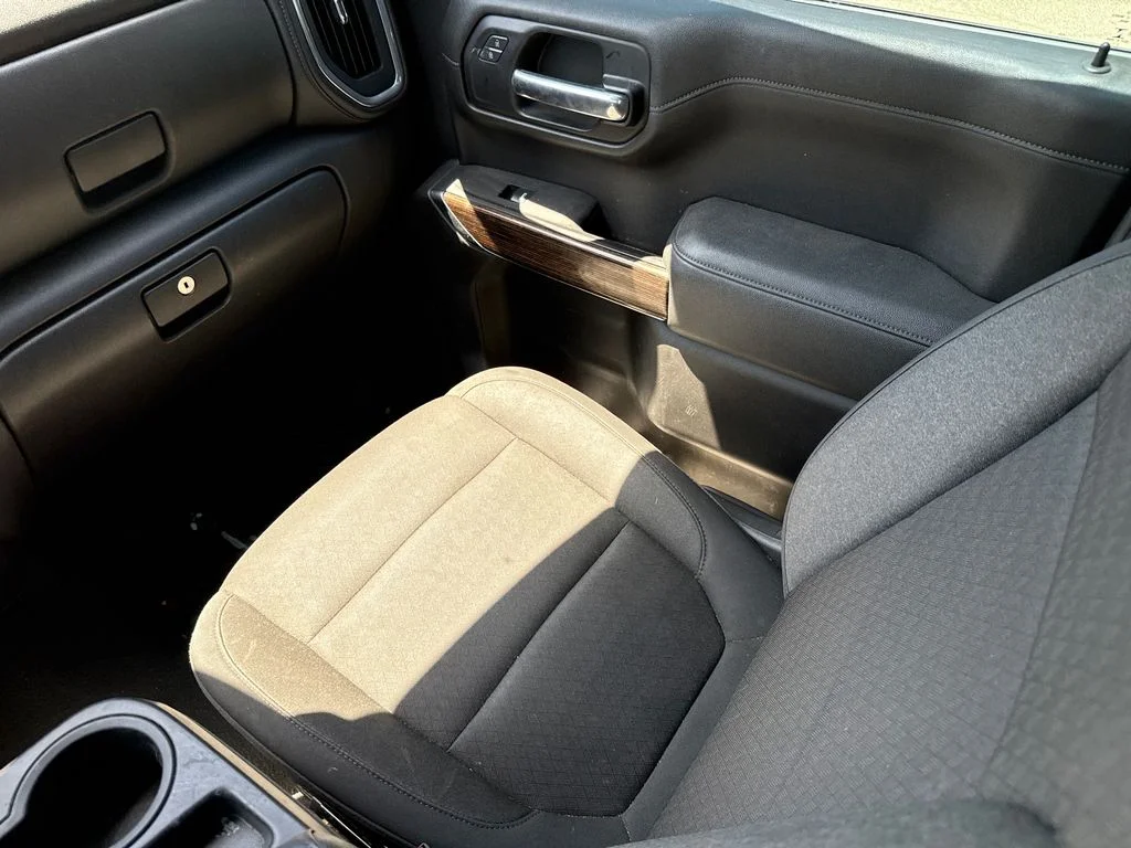 Used 2022 Black GMC Elevation image 14
