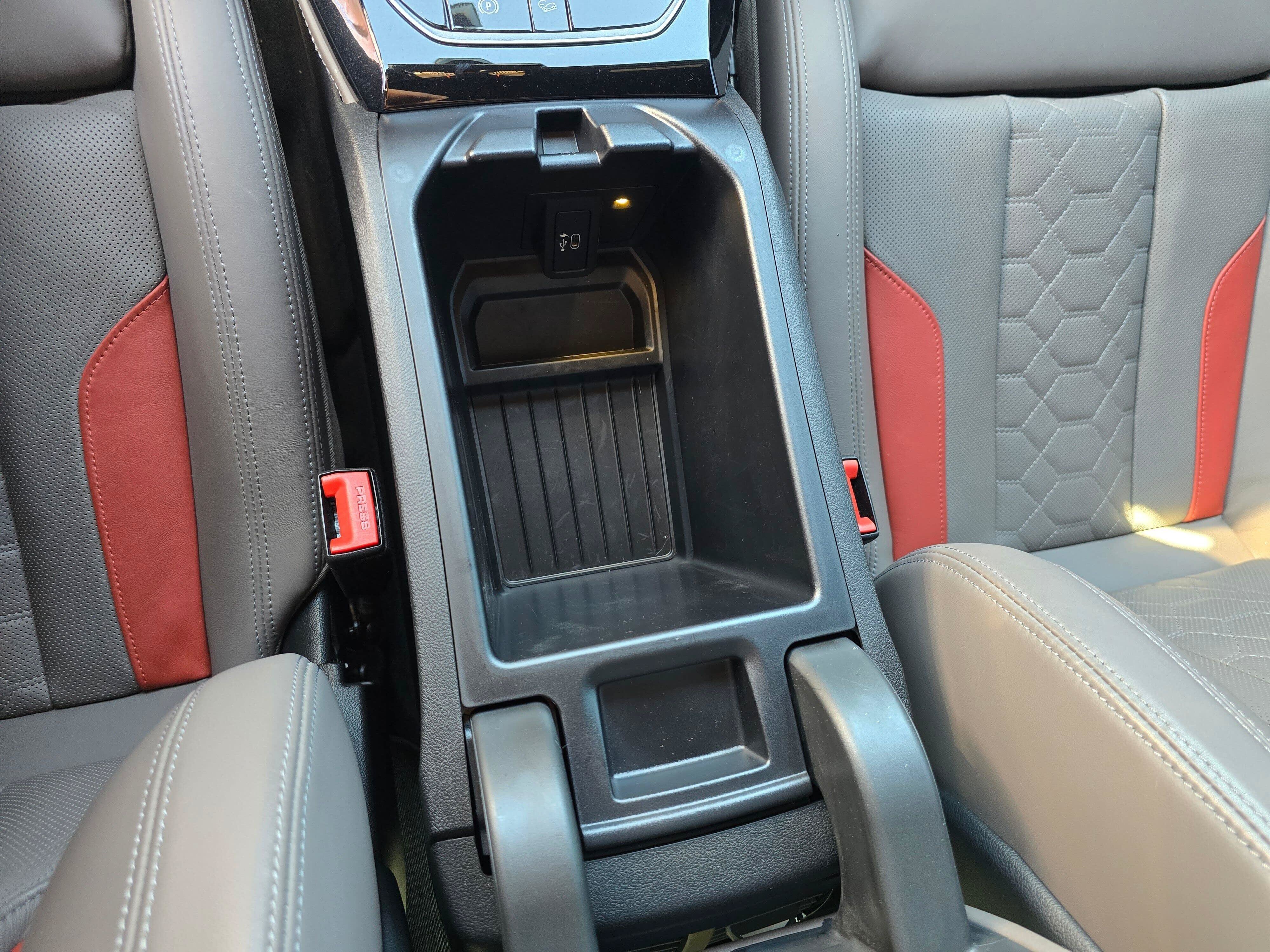 Used 2022 Toronto Red Metallic BMW M image 26