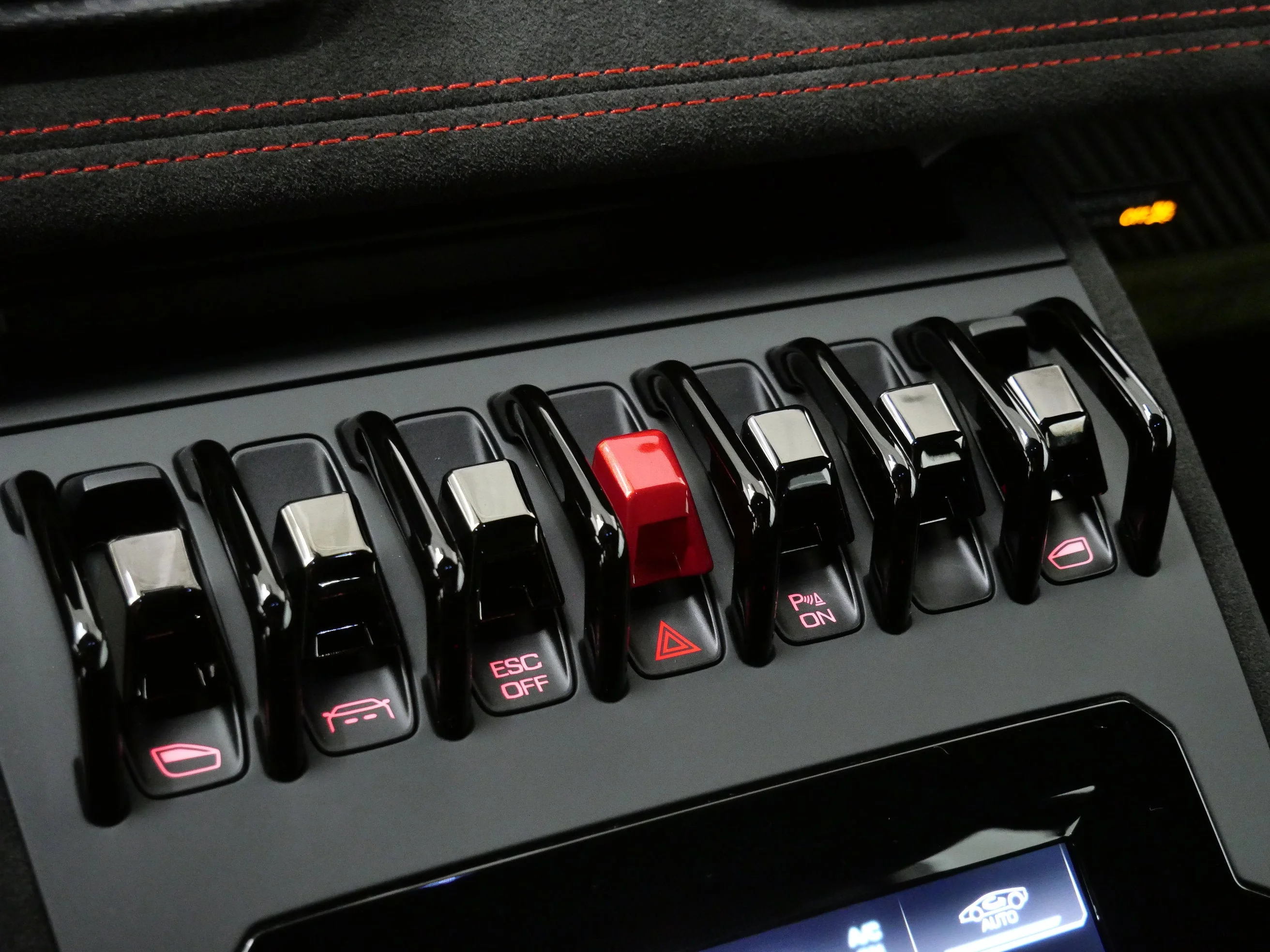 Used 2024 Verde Gea Matte Lamborghini Base image 24