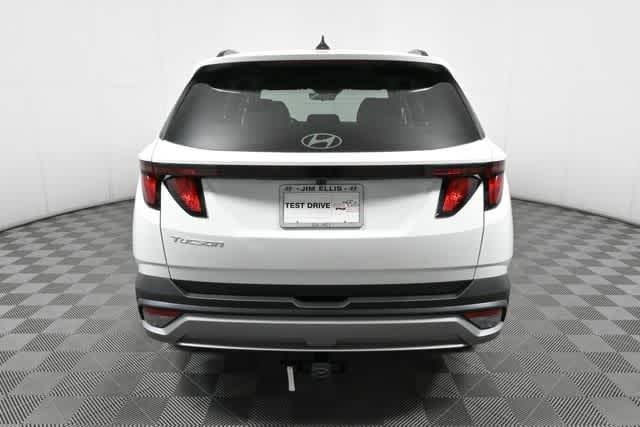 New 2026 Serenity White Pearl Hyundai SEL FWD image 9