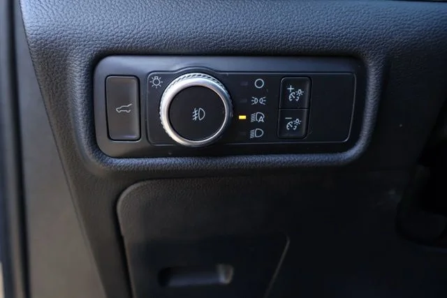 Used 2020 Magnetic Ford XLT image 10