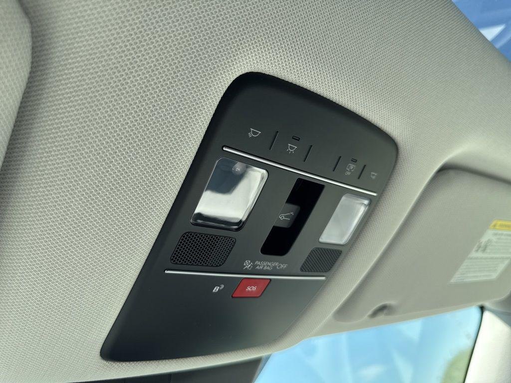 New 2026 Silver Hyundai SEL Premium AWD image 21