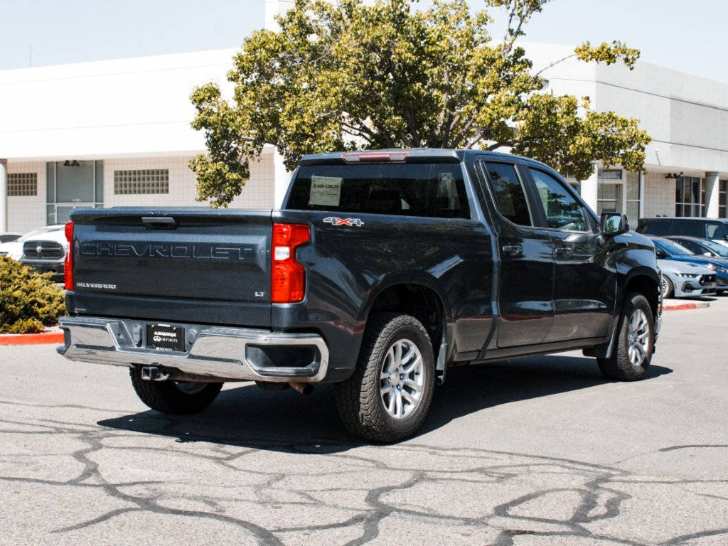 Used 2020 Shadow Gray Metallic Chevrolet LT image 5