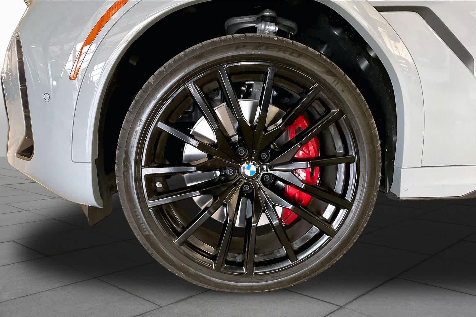 New 2027 Brooklyn Grey Metallic BMW M60i image 11