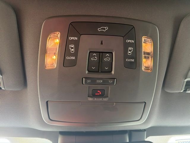 Used 2024 Green Toyota Platinum image 44