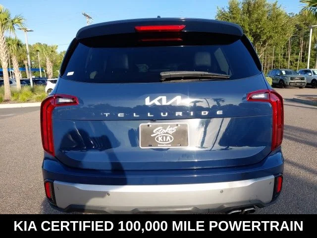 Used 2024 Black Kia S image 5